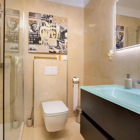Apartment Bella With Pool Malinska