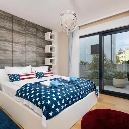 Apartment Bella With Pool